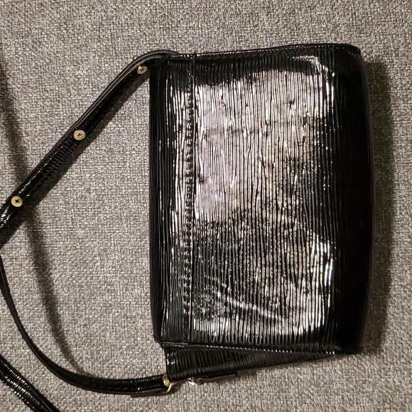 Small Shiny Black Crossbody Bag - Picture 3 of 7